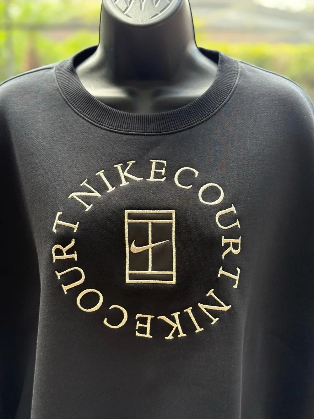 Nike Wmn's NikeCourt Heritage Phoenix Fleece Oversized Golf Crewneck HJ8988-010